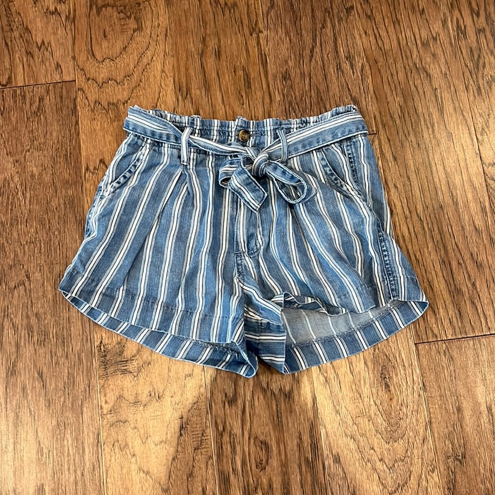 Tractr tie up shorts